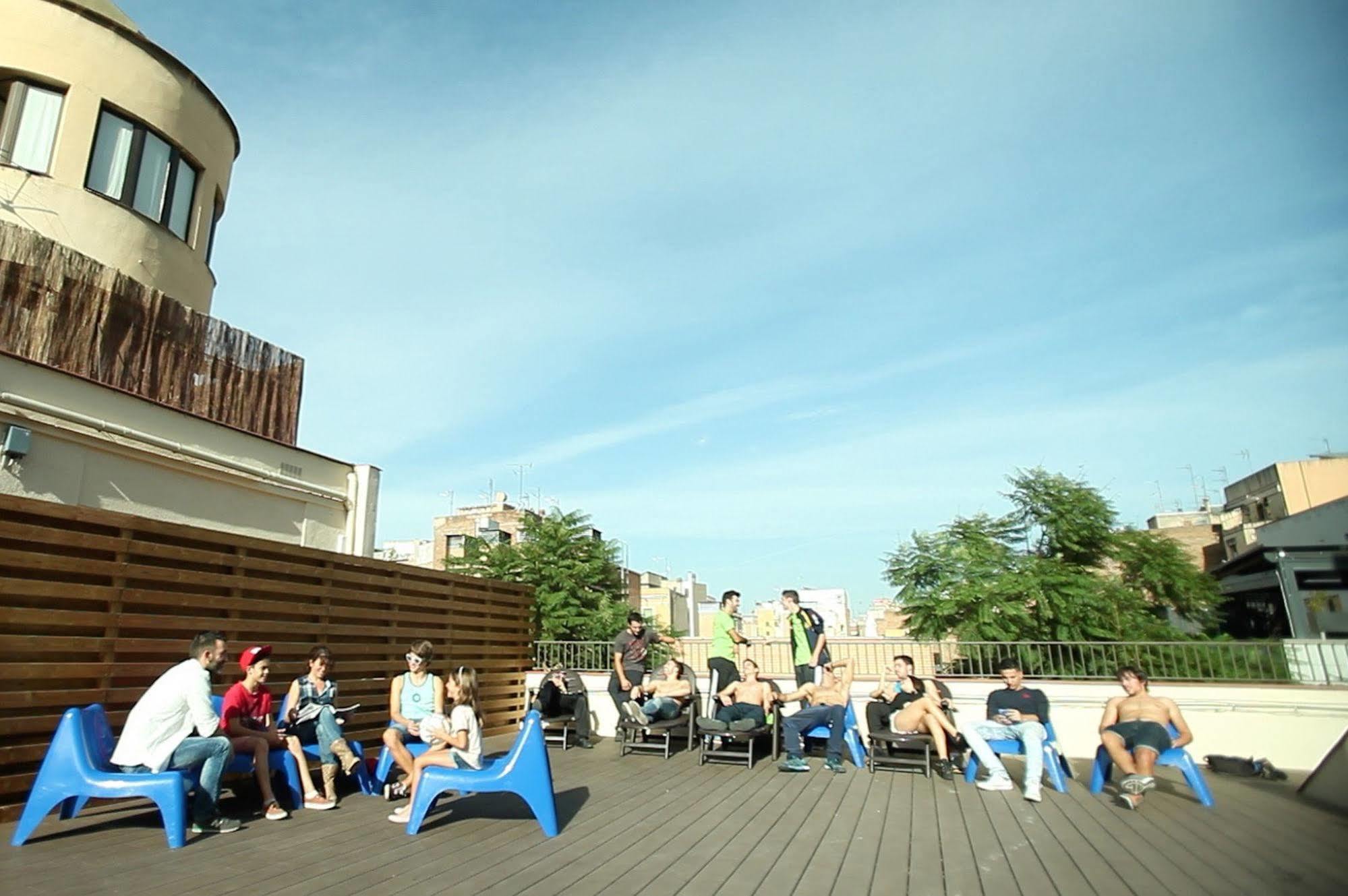 Bcnsporthostels Barcelona Exterior foto
